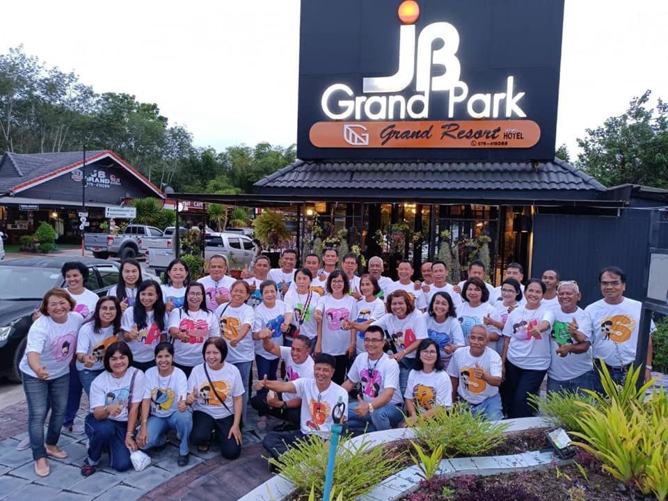 Jb Grand Resort Nakhon Si Thammarat Exterior foto